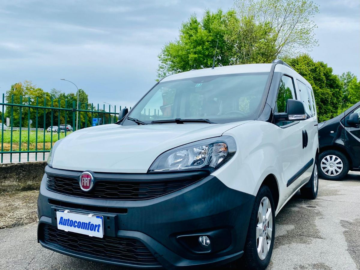 FIAT DOBLO' * AUTOCARRO 5 POSTI *