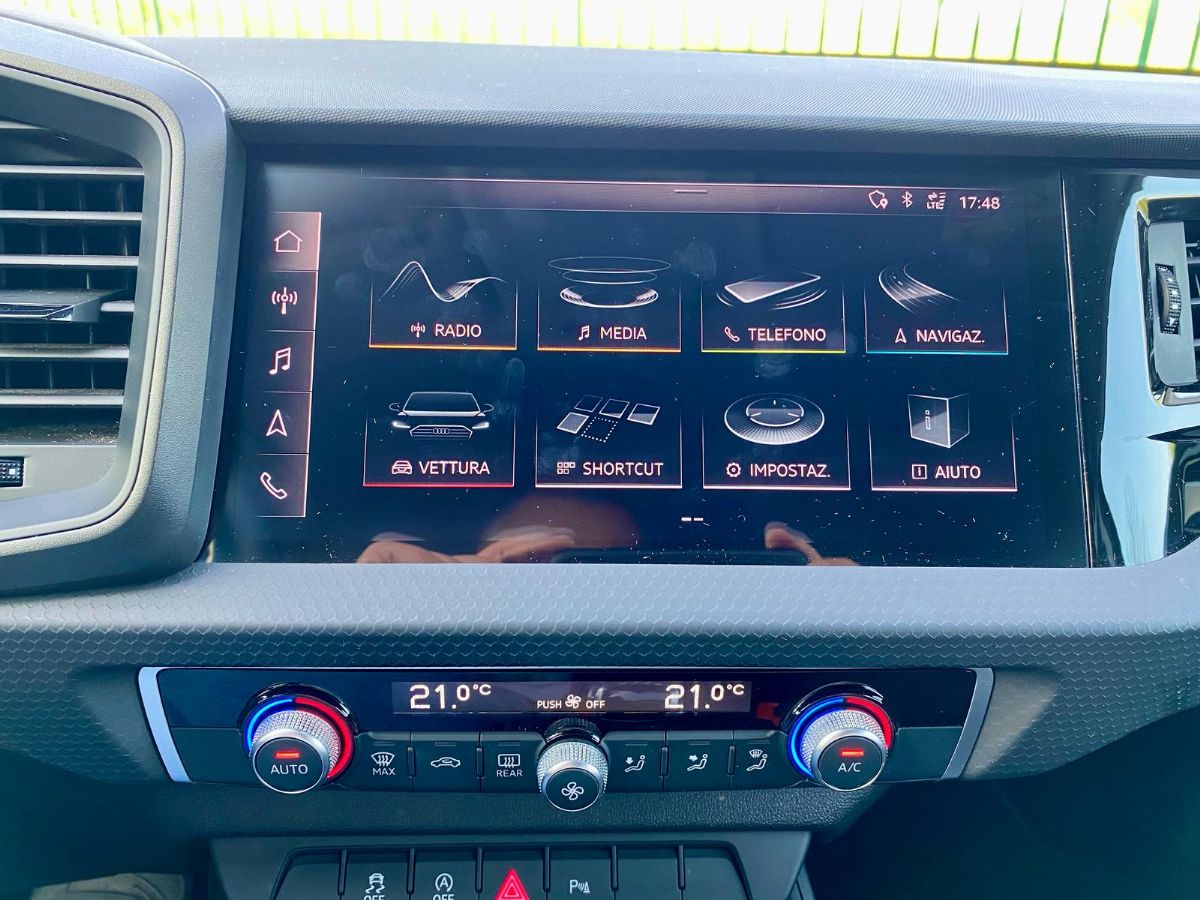 AUDI A1 * 1.0 TFSI NEOPATENTATI *