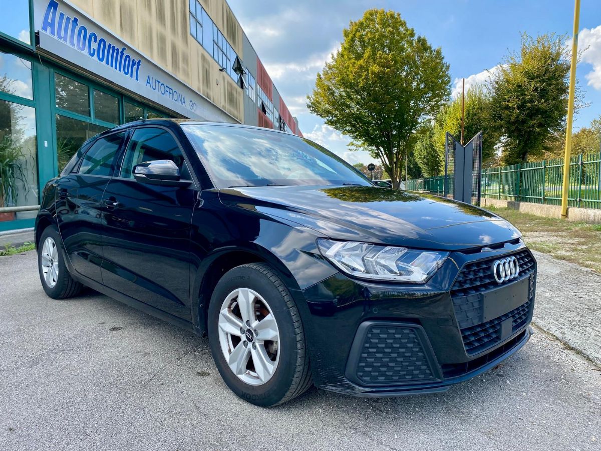 AUDI A1 * 1.0 TFSI NEOPATENTATI *