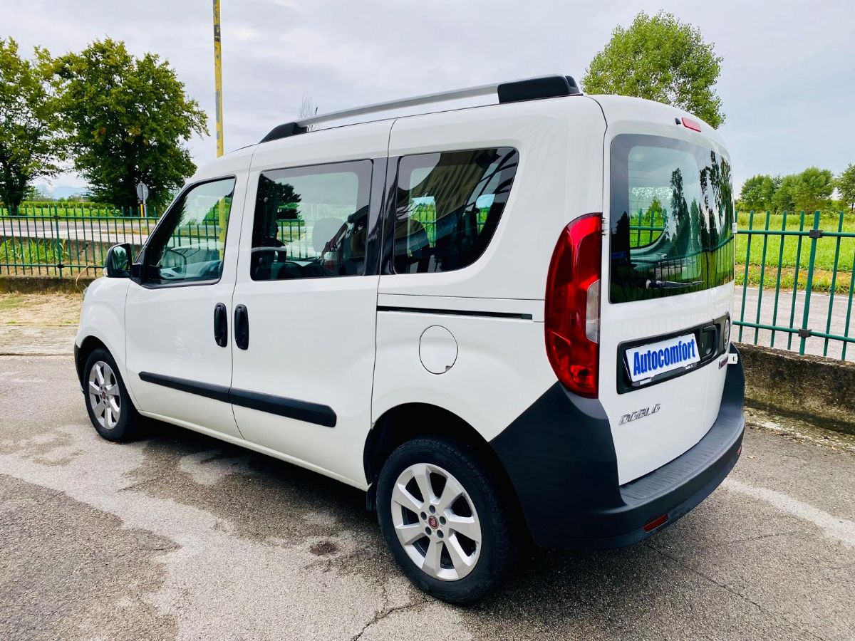 FIAT DOBLO' * AUTOCARRO 5 POSTI *