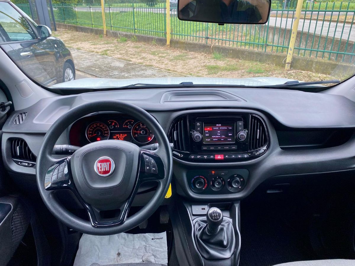 FIAT DOBLO' * AUTOCARRO 5 POSTI *