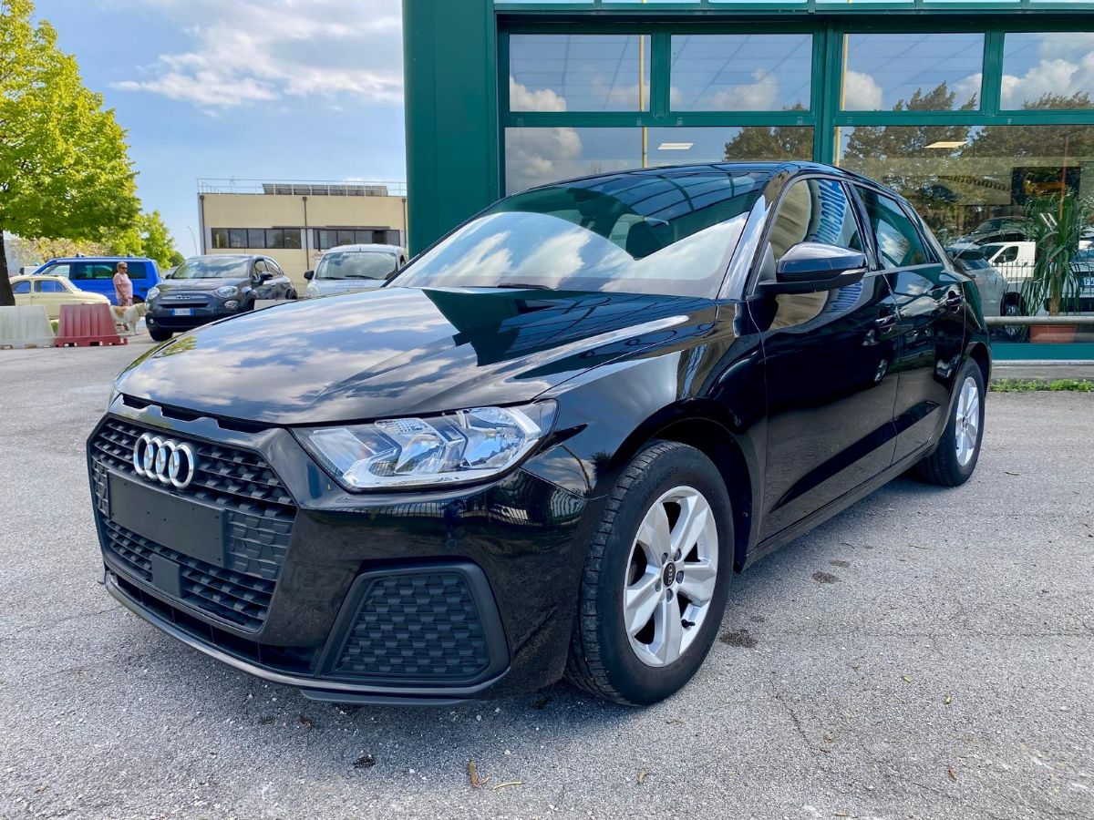 AUDI A1 * 1.0 TFSI NEOPATENTATI *
