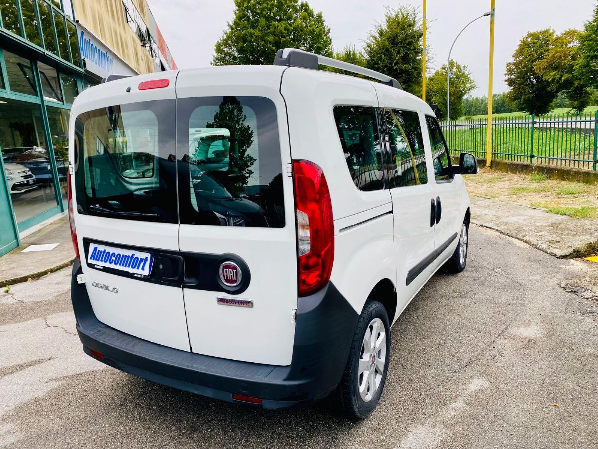 FIAT DOBLO' * AUTOCARRO 5 POSTI *