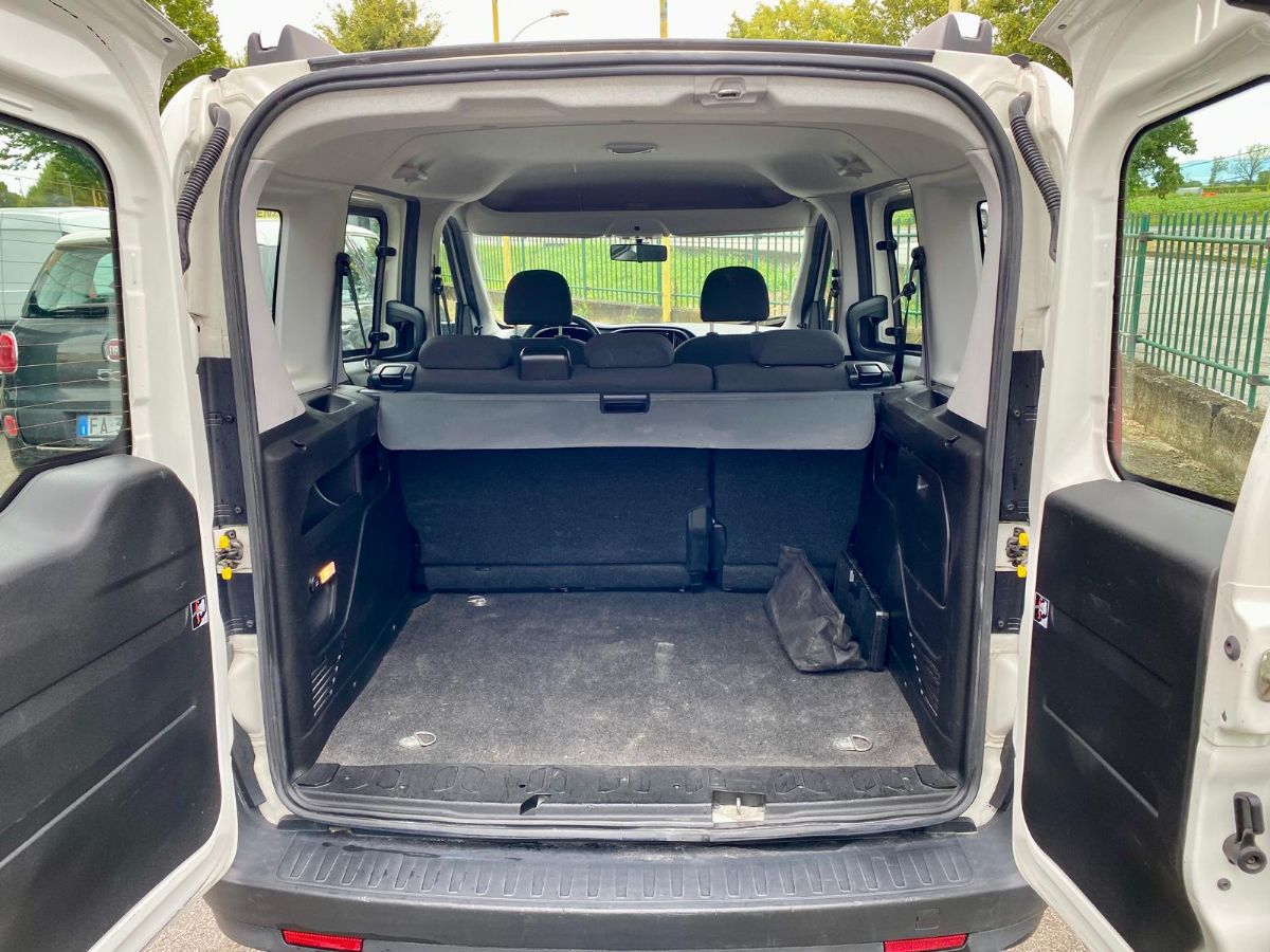 FIAT DOBLO' * AUTOCARRO 5 POSTI *