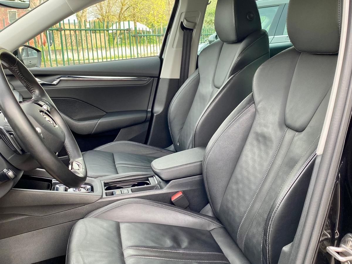 SKODA OCTAVIA WAGON * 2.0 TDI DSG *